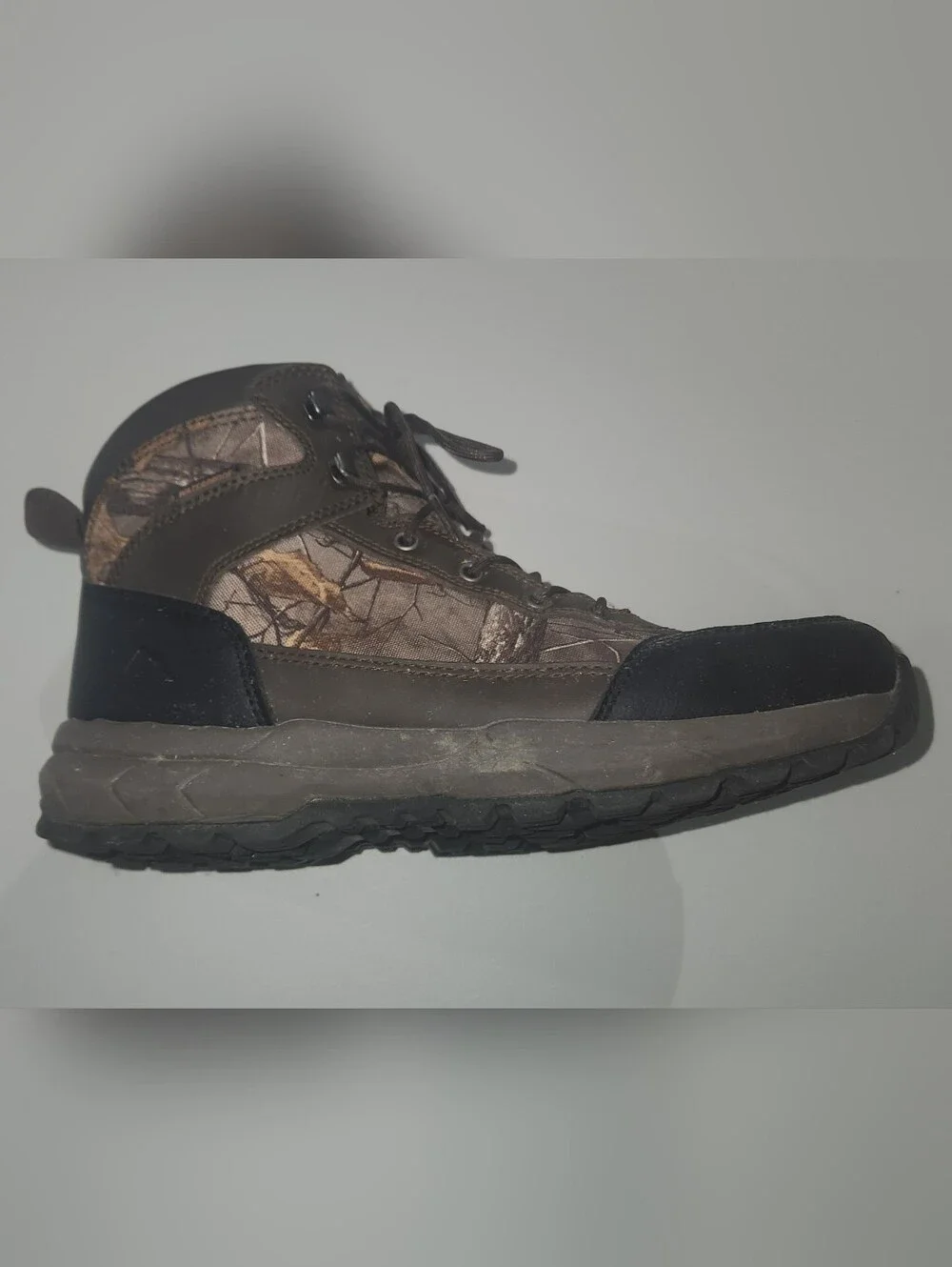 Men's Ozark Trail Bruce Waterproof Brown Camo Hiking Boots Size 11.5